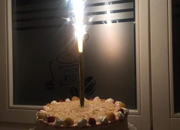 Tort śmietanowy z owocami
