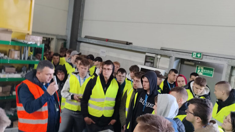 Wycieczka do fabryki maszyn rolniczych AGRO-MASZ